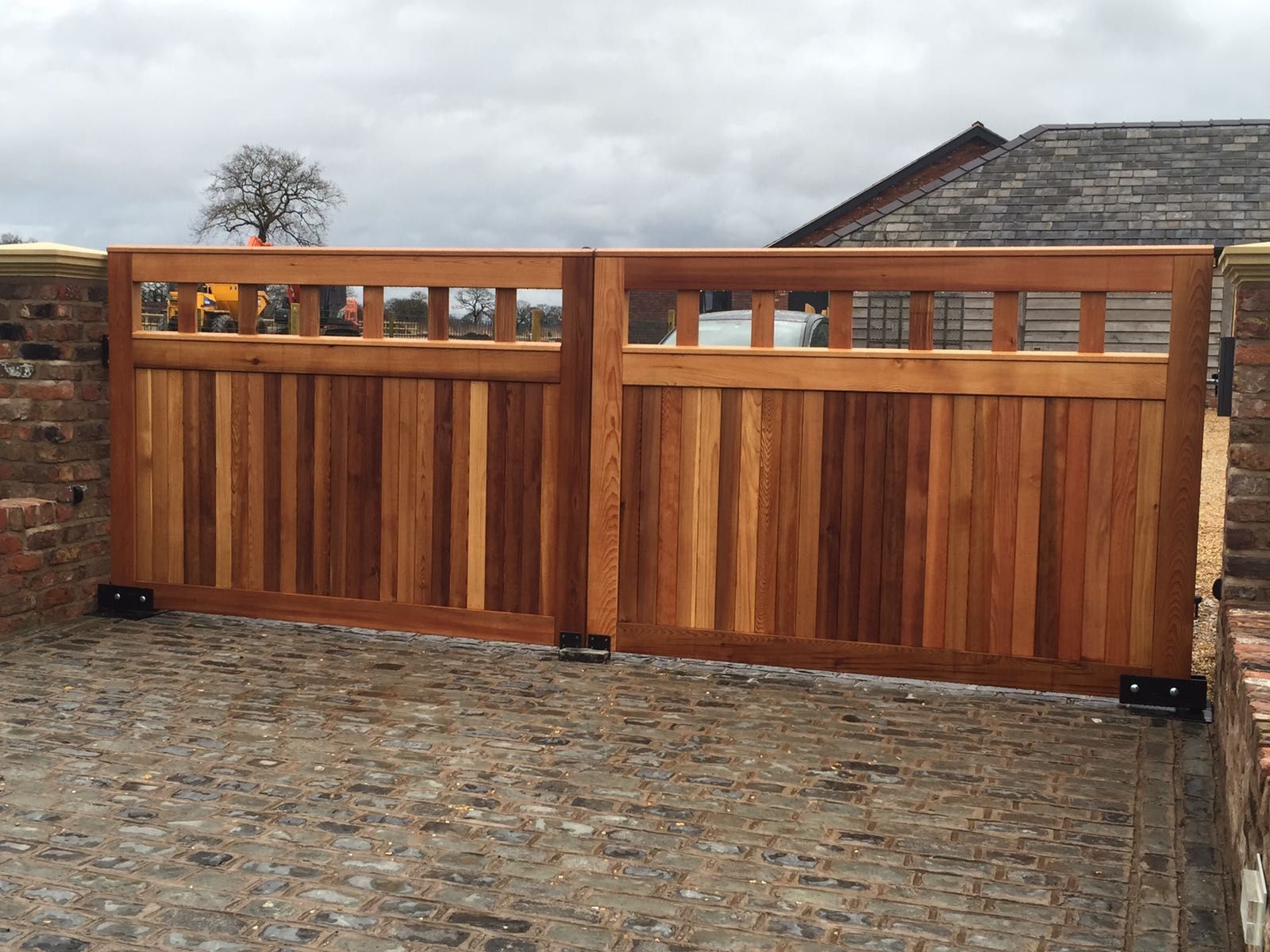 automatic timber swinging gates