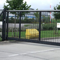 electric mesh gate In Liverpool